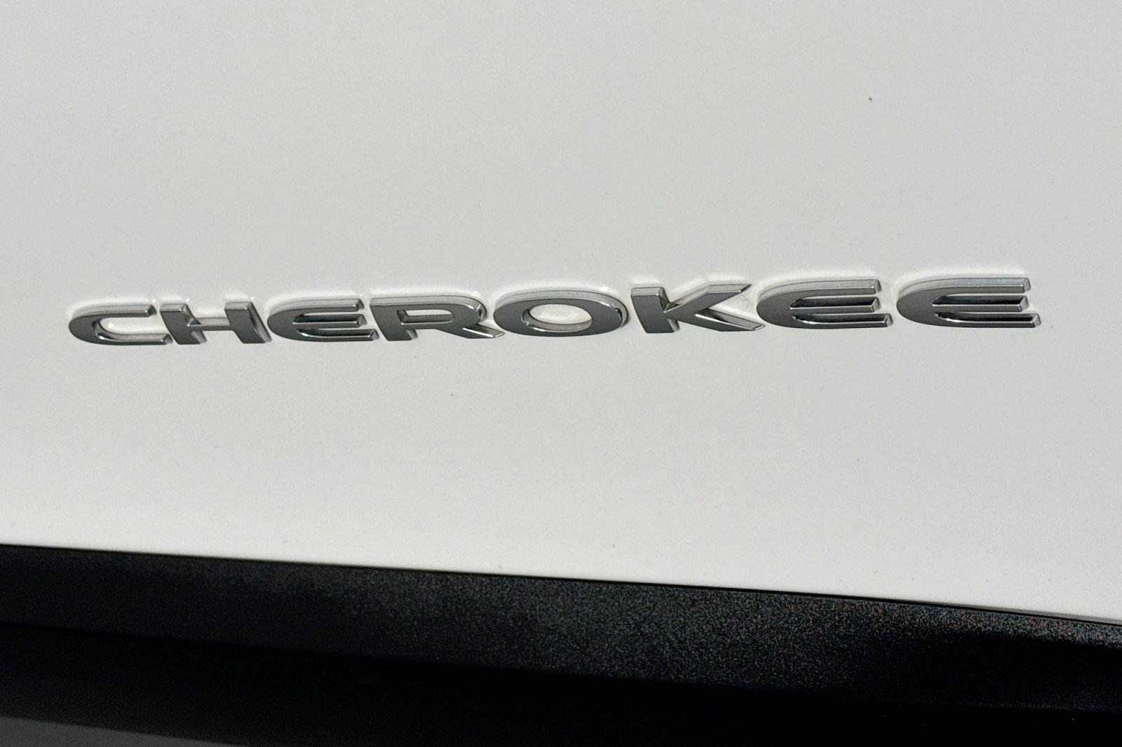 Used 2021 Jeep Cherokee Limited image 9