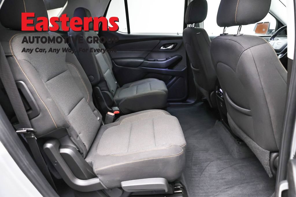 Used 2021 Chevrolet Traverse LT image 22