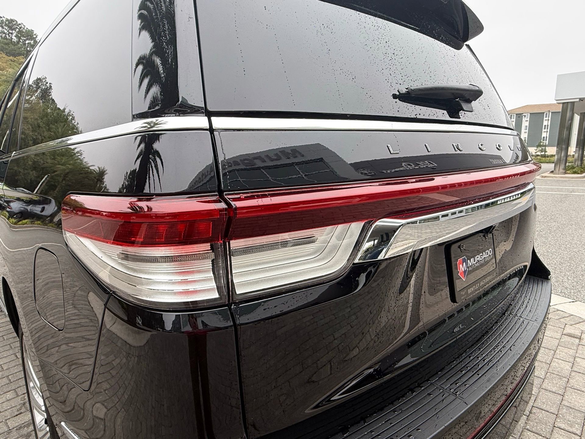 Used 2024 Lincoln Navigator Reserve image 14