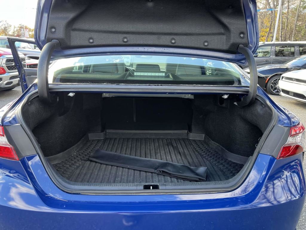 Used 2023 Toyota Camry XSE image 10