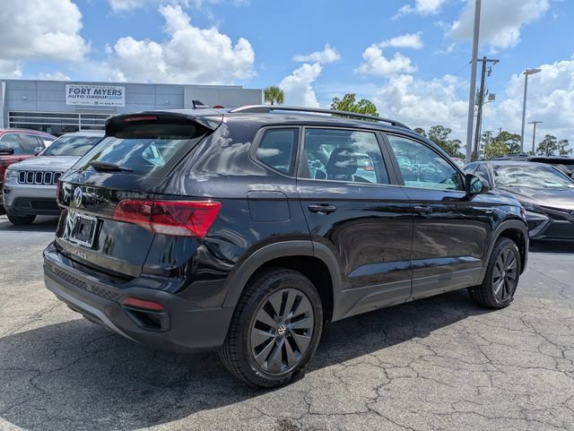Used 2022 Volkswagen Taos S FWD image 4
