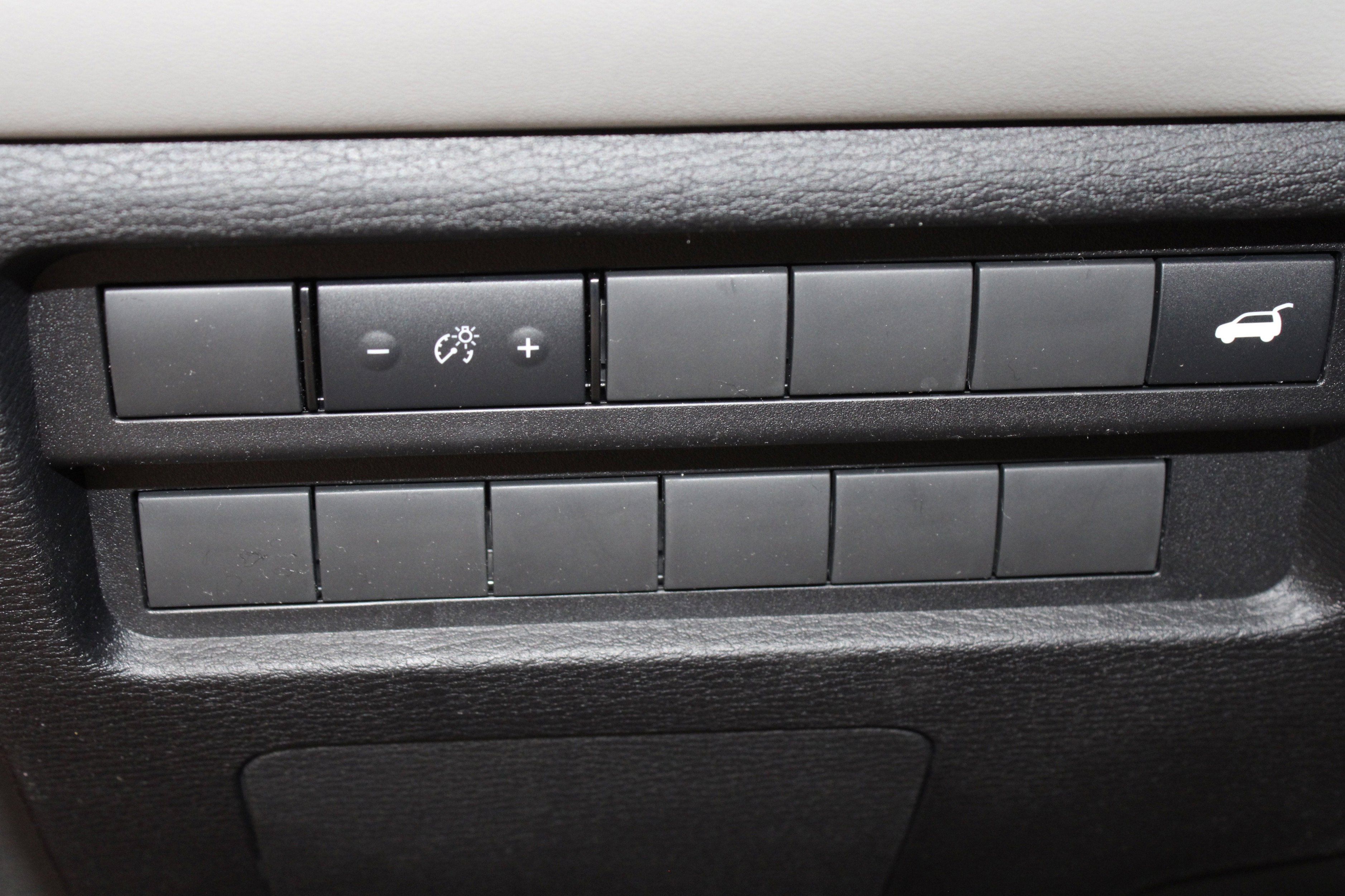 New 2025 Mitsubishi Outlander SE image 23