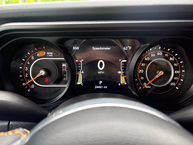Used 2024 Jeep Wrangler Unlimited Sahara w/ Safety Group AWD/4WD image 15