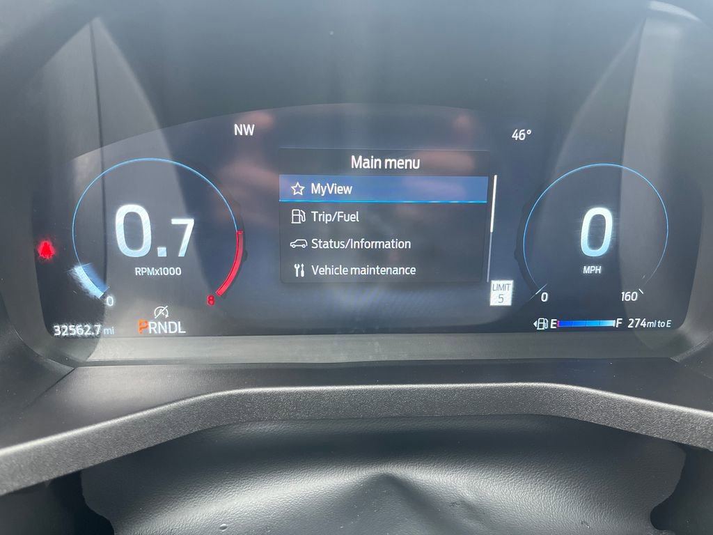 Used 2025 Ford Explorer ST-Line w/ ST-Line Street Pack image 17