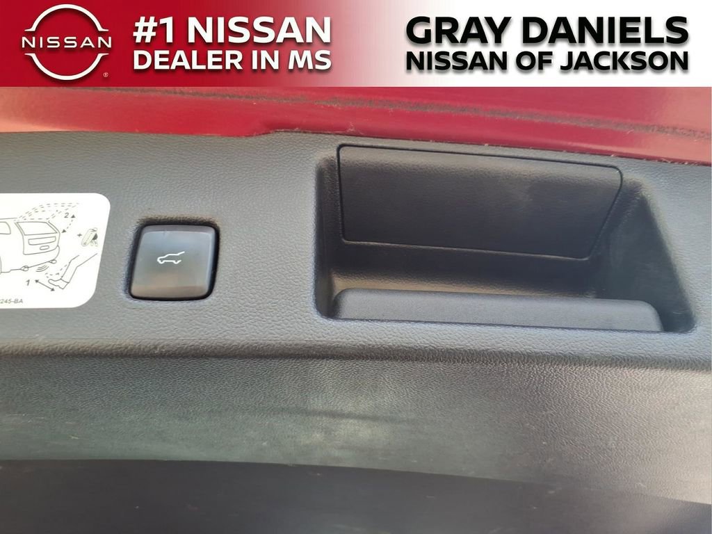 Used 2020 Ford Escape SEL image 9