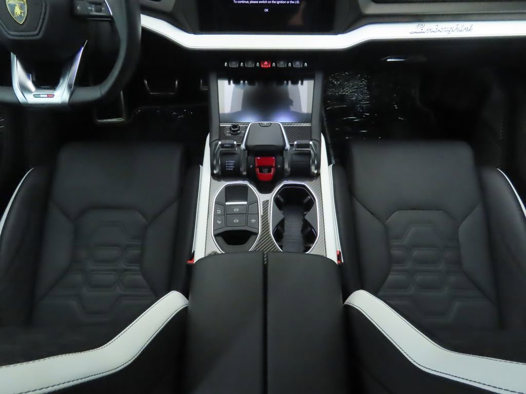 Used 2025 Lamborghini Urus SE image 17