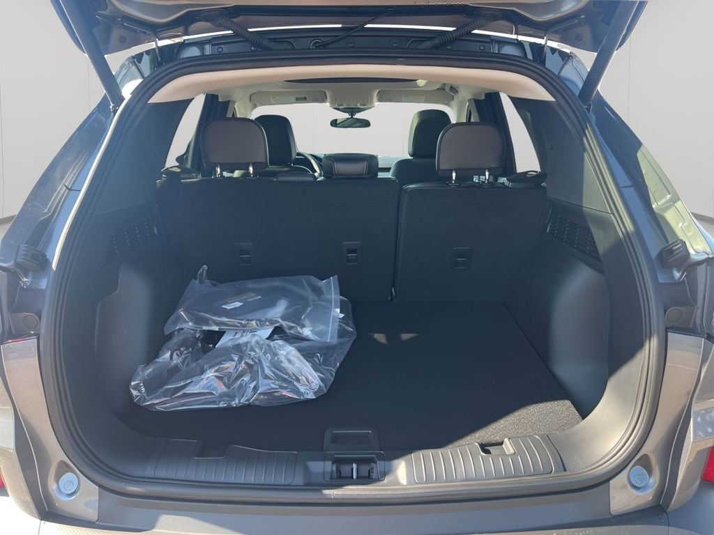 New 2025 Ford Escape SE w/ Class II Trailer Tow Package image 14
