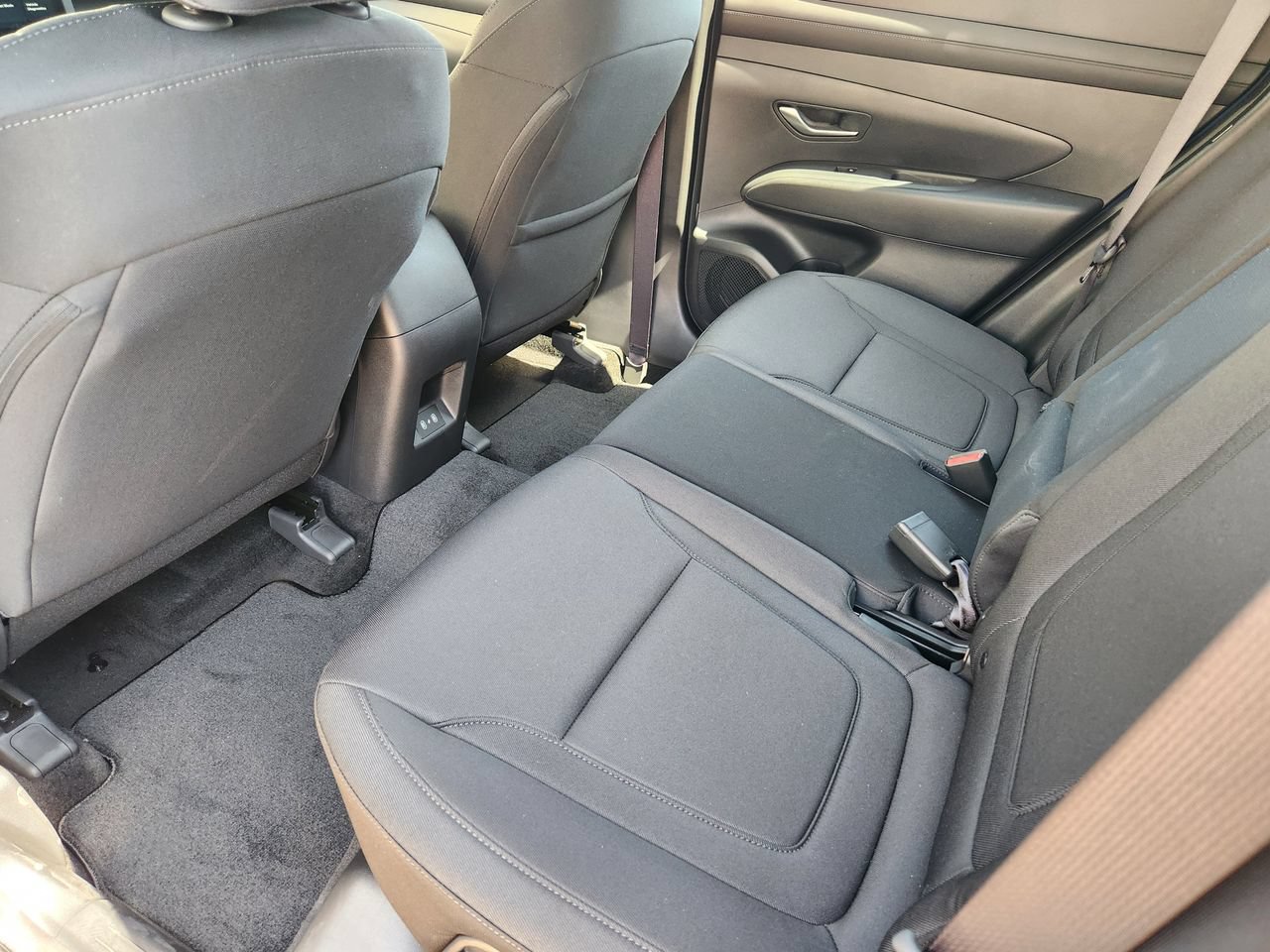 Certified 2026 Hyundai Tucson SE FWD image 29