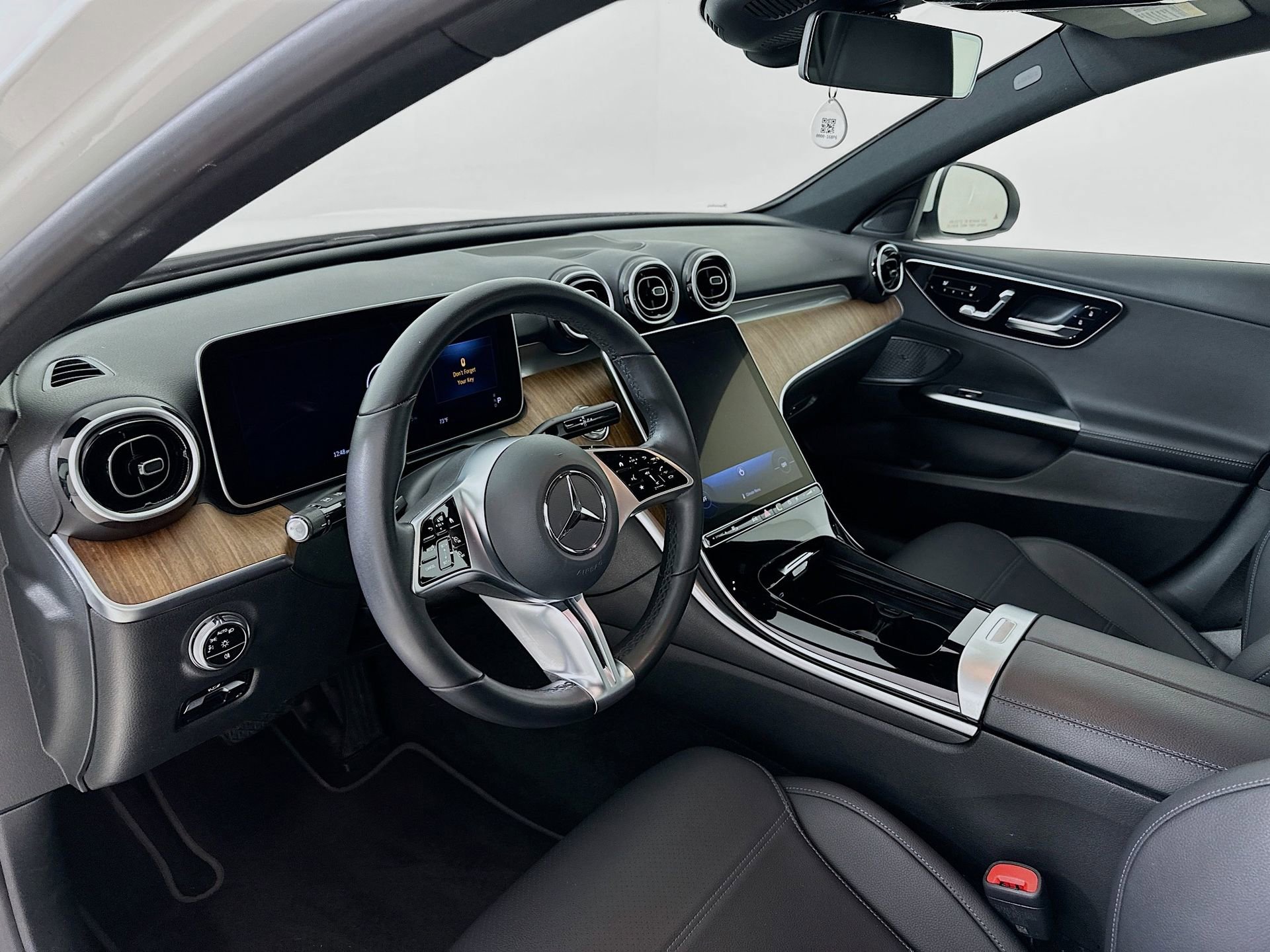 Used 2023 Mercedes-Benz C 300 Sedan image 10