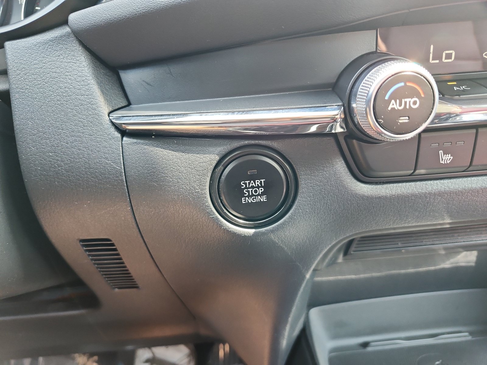 Used 2025 MAZDA CX-30 AWD 2.5 S w/ Preferred Package image 19