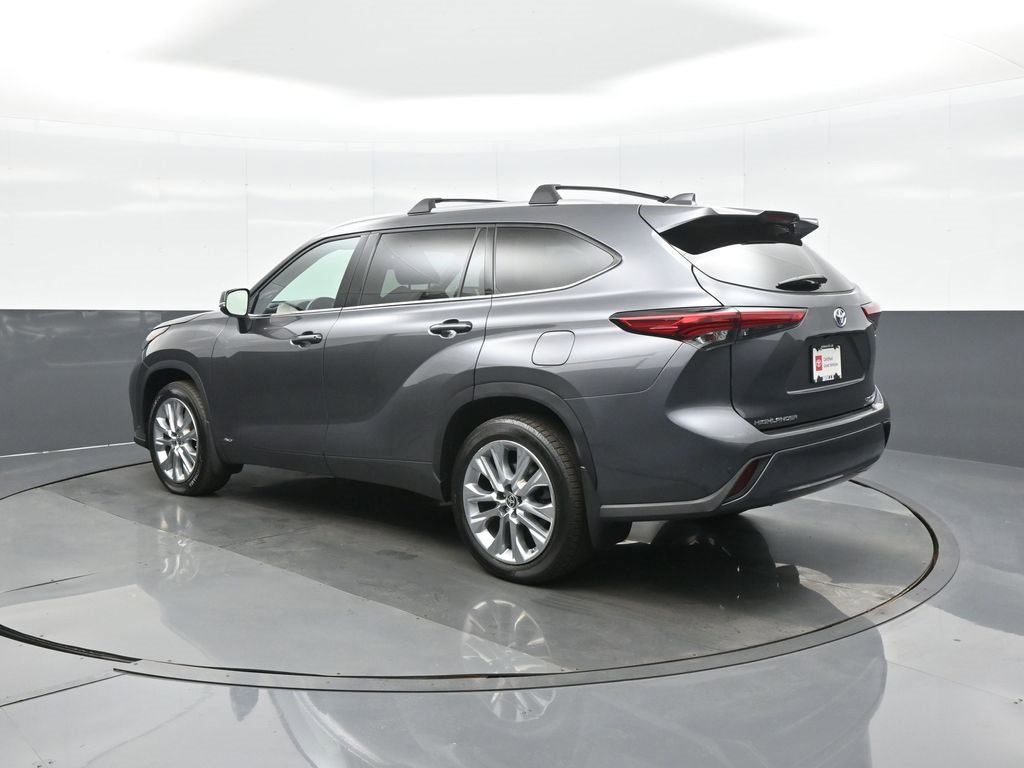 Used 2022 Toyota Highlander Limited image 5