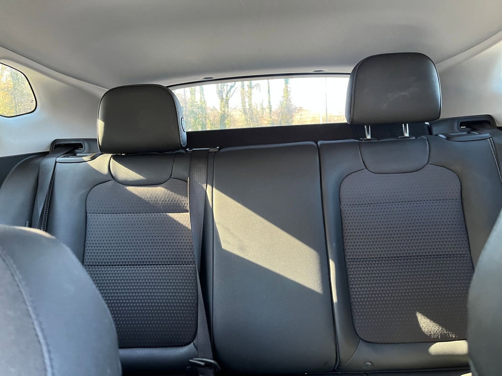 Used 2025 Chevrolet Trax LT w/ LT Convenience Package image 36