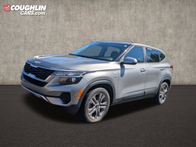 Used 2023 Kia Seltos LX AWD/4WD image 3