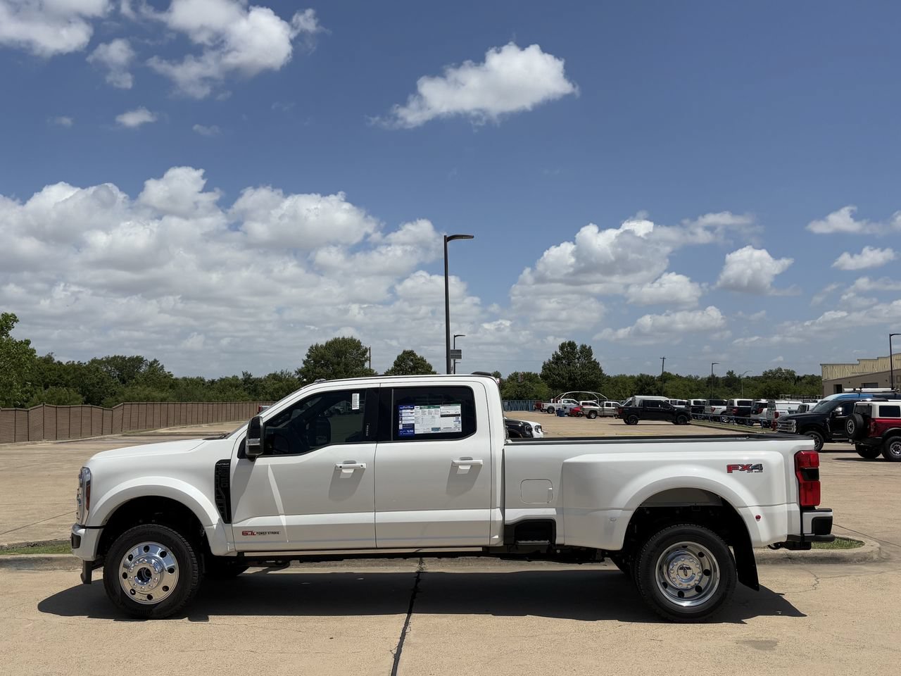 New 2026 Ford F450 Platinum w/ FX4 Off-Road Package AWD/4WD image 3