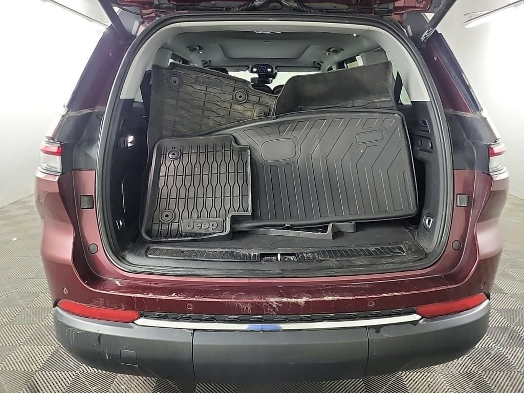 Used 2021 Jeep Grand Cherokee L Limited w/ Trailer Tow Package image 9