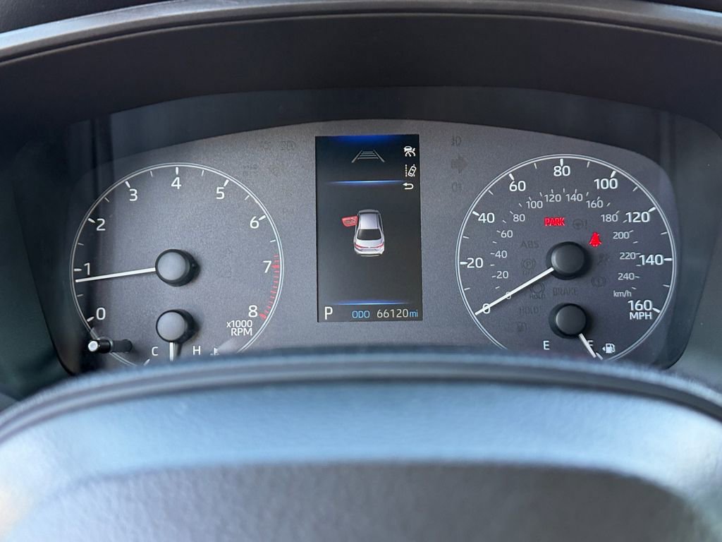Used 2025 Toyota Corolla LE image 27