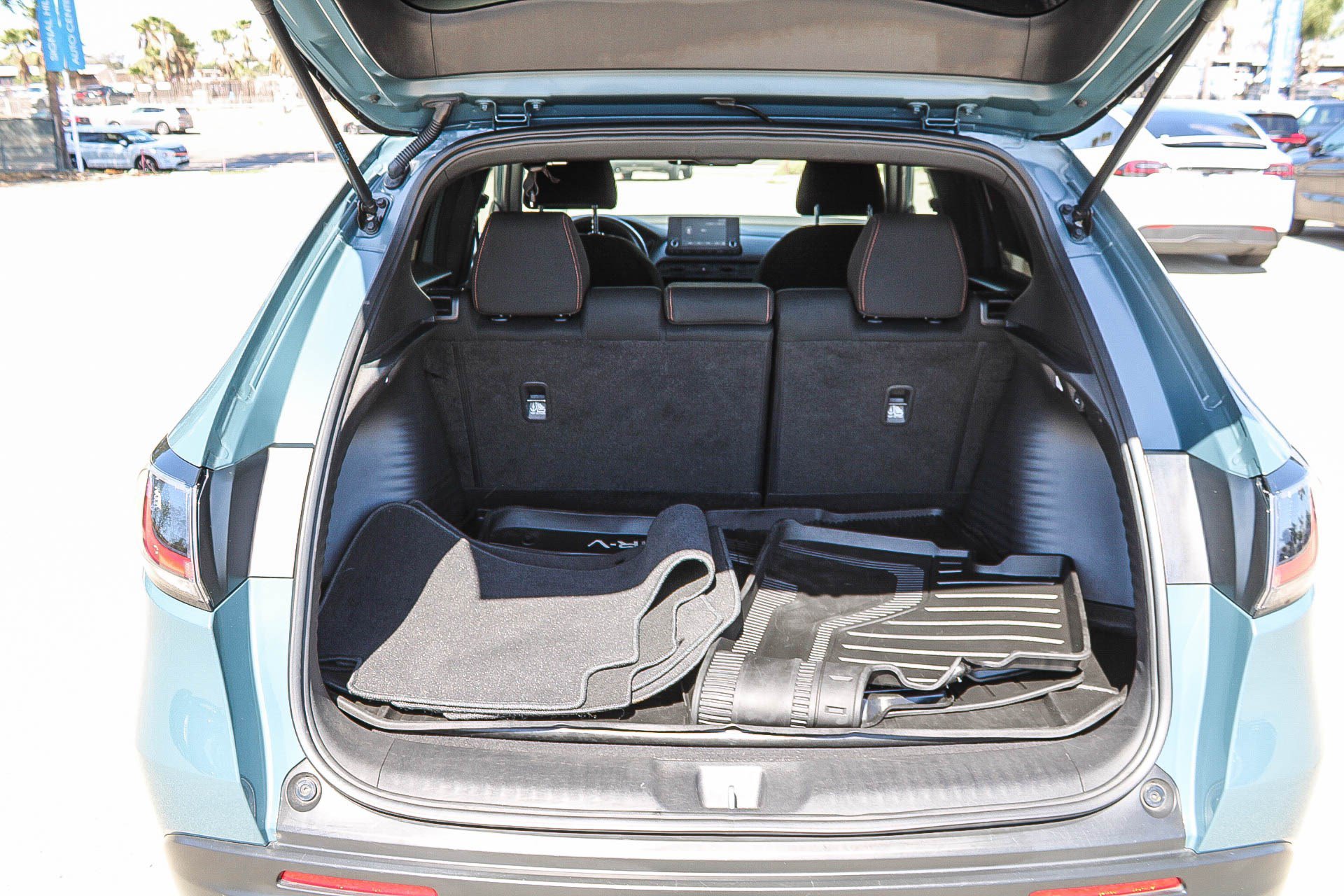 Certified 2024 Honda HR-V Sport image 27