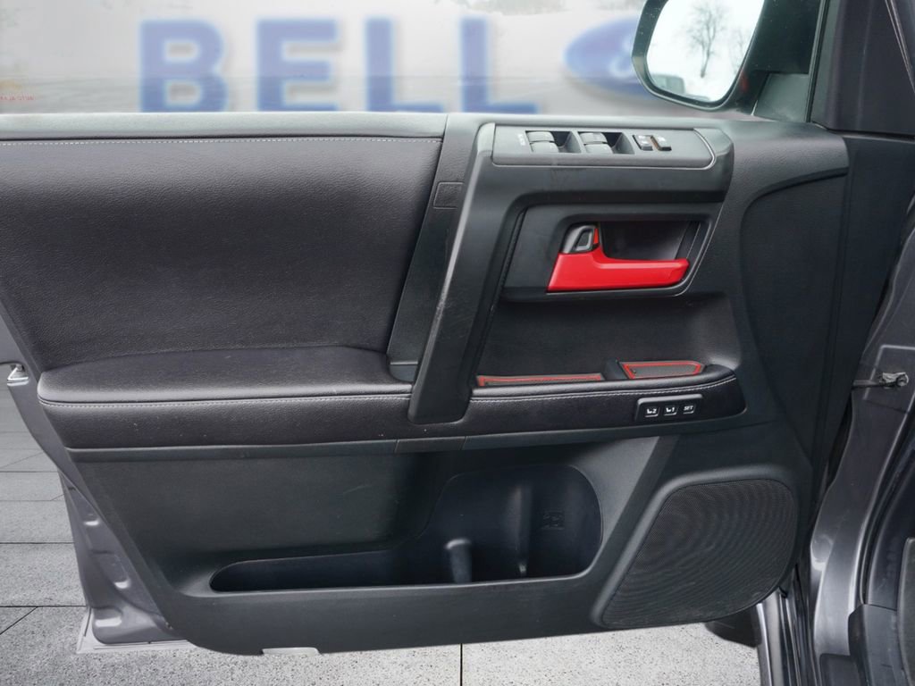 Used 2016 Toyota 4Runner Limited image 14