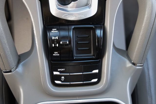 Used 2014 Porsche Cayenne Diesel AWD/4WD image 42