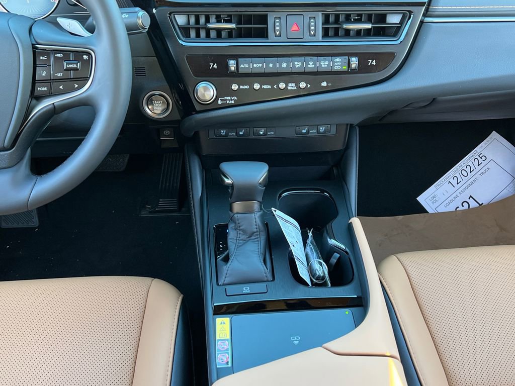 New 2025 Lexus ES 350 w/ Premium Package image 10