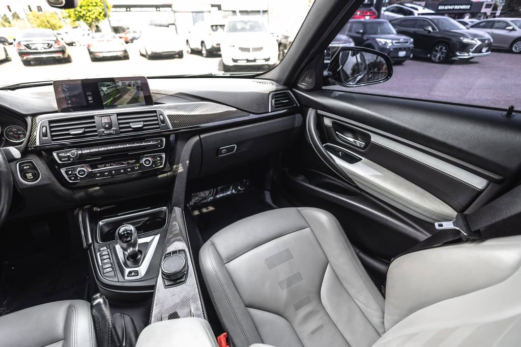 Used 2018 BMW M3 w/ Executive Package RWD image 20