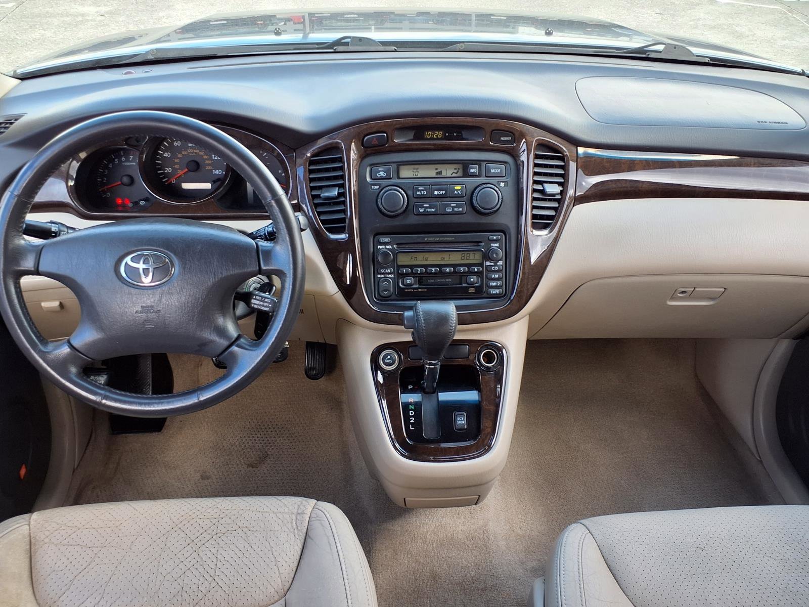 Used 2001 Toyota Highlander 2WD V6 image 4