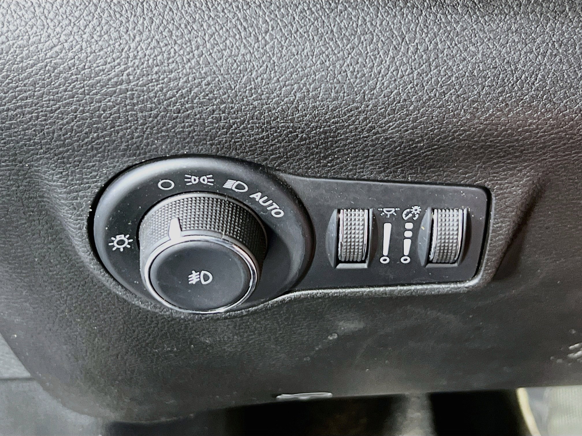 Used 2022 Jeep Compass Latitude AWD/4WD image 10