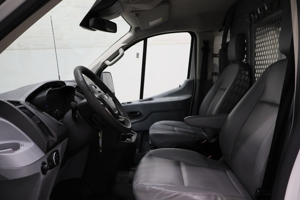 Used 2017 Ford Transit 150 130 Low Roof RWD image 7