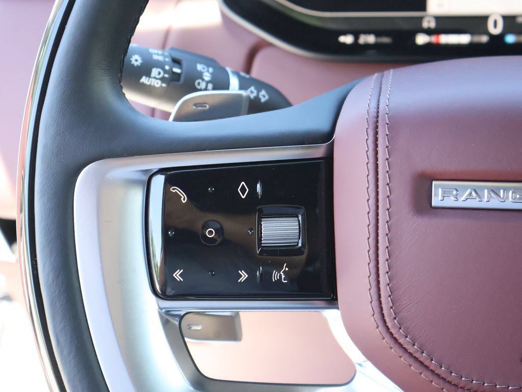 Used 2023 Land Rover Range Rover SE AWD/4WD image 30