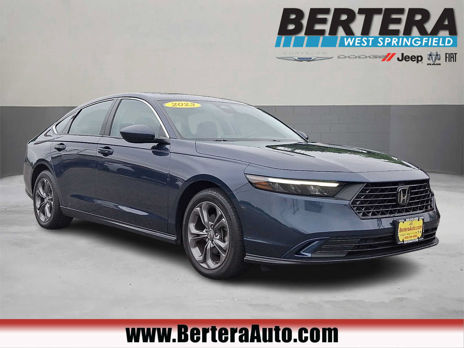 Used 2023 Honda Accord EX image 1