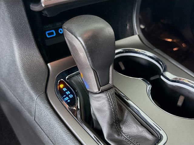 Used 2019 Jeep Grand Cherokee Laredo image 16