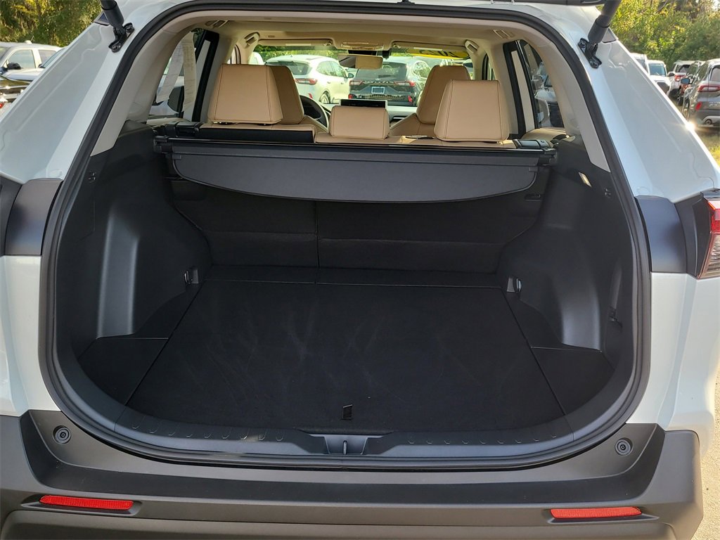 Used 2025 Toyota RAV4 XLE Premium image 8