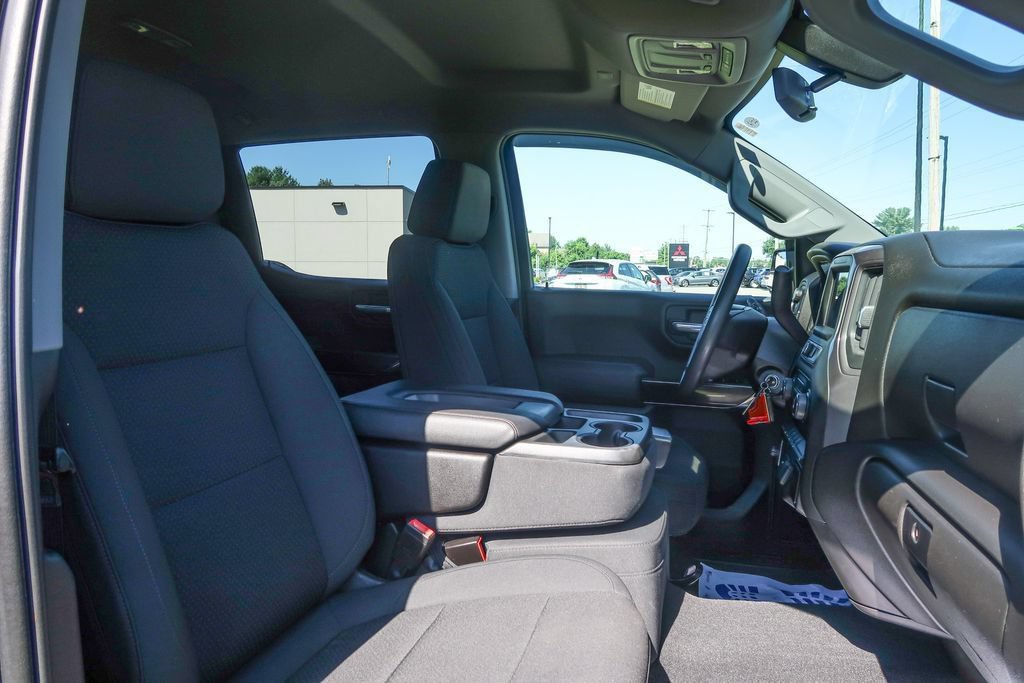 Used 2021 Chevrolet Silverado 1500 Custom Trail Boss w/ Midnight Edition AWD/4WD image 18