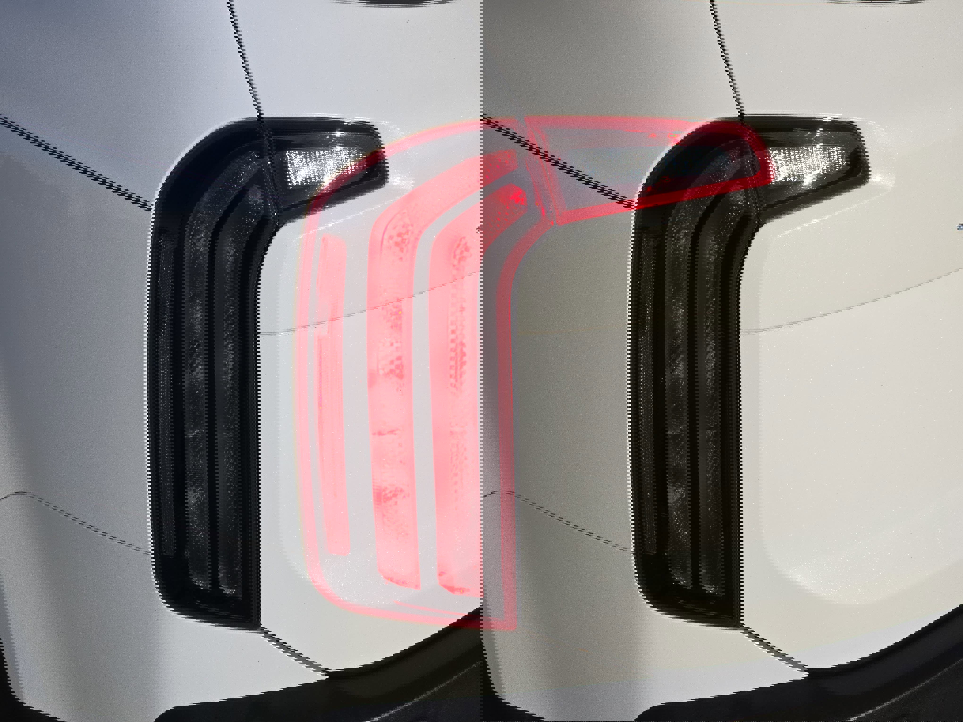 Used 2022 Kia Telluride LX image 31