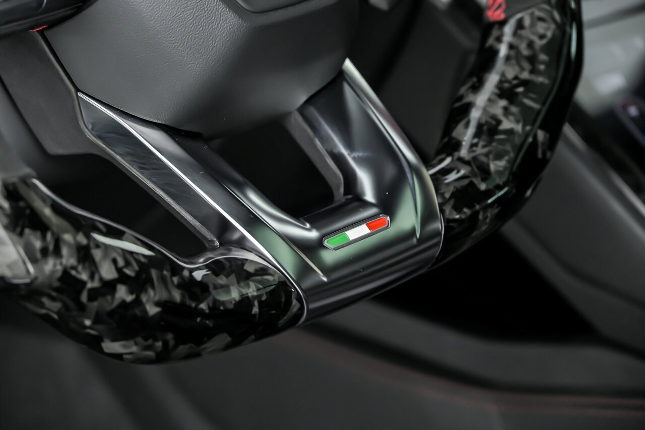 Used 2019 Lamborghini Urus image 29