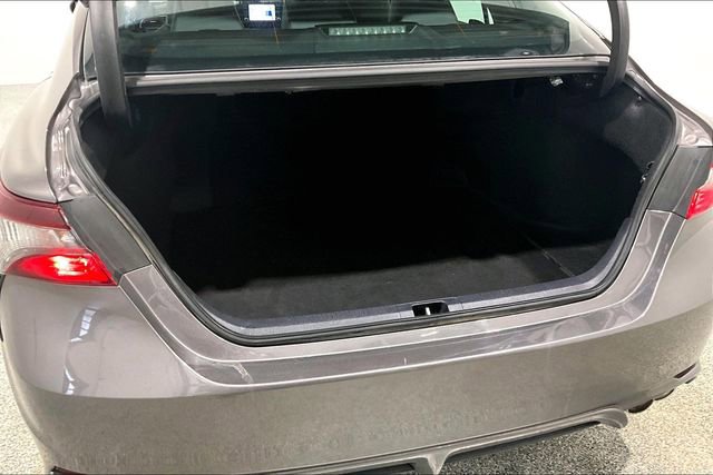 Used 2024 Toyota Camry SE image 39