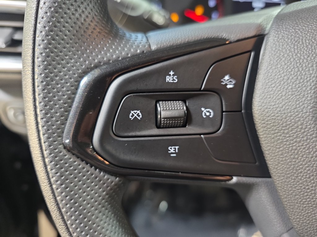Used 2023 Chevrolet TrailBlazer LT AWD/4WD image 16
