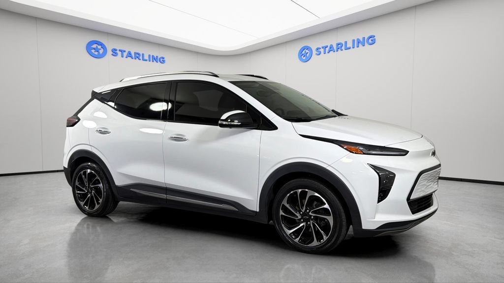 Used 2023 Chevrolet Bolt EUV Premier FWD image 13