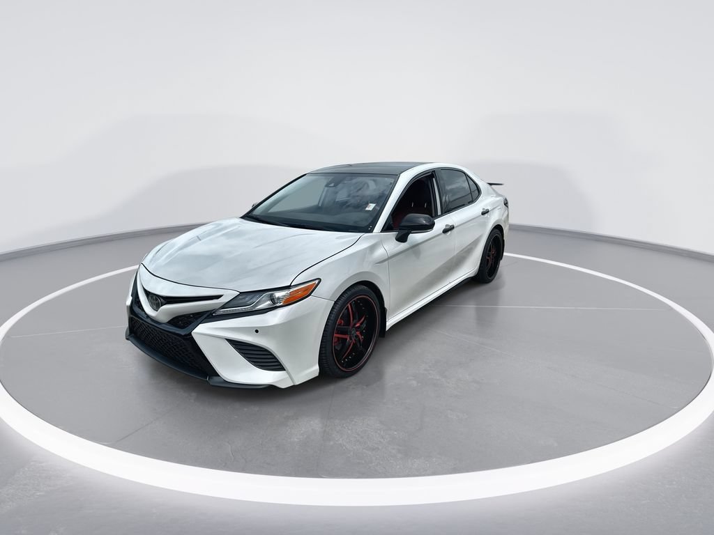 Used 2020 Toyota Camry XSE FWD image 4