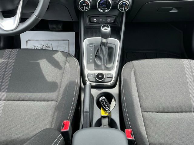 Used 2026 Hyundai Venue SEL FWD image 25