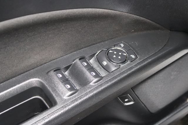 Used 2018 Ford Fusion SE FWD image 11