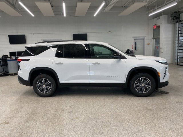 New 2026 Chevrolet Traverse LT w/ LPO, Floor Liner Package image 4