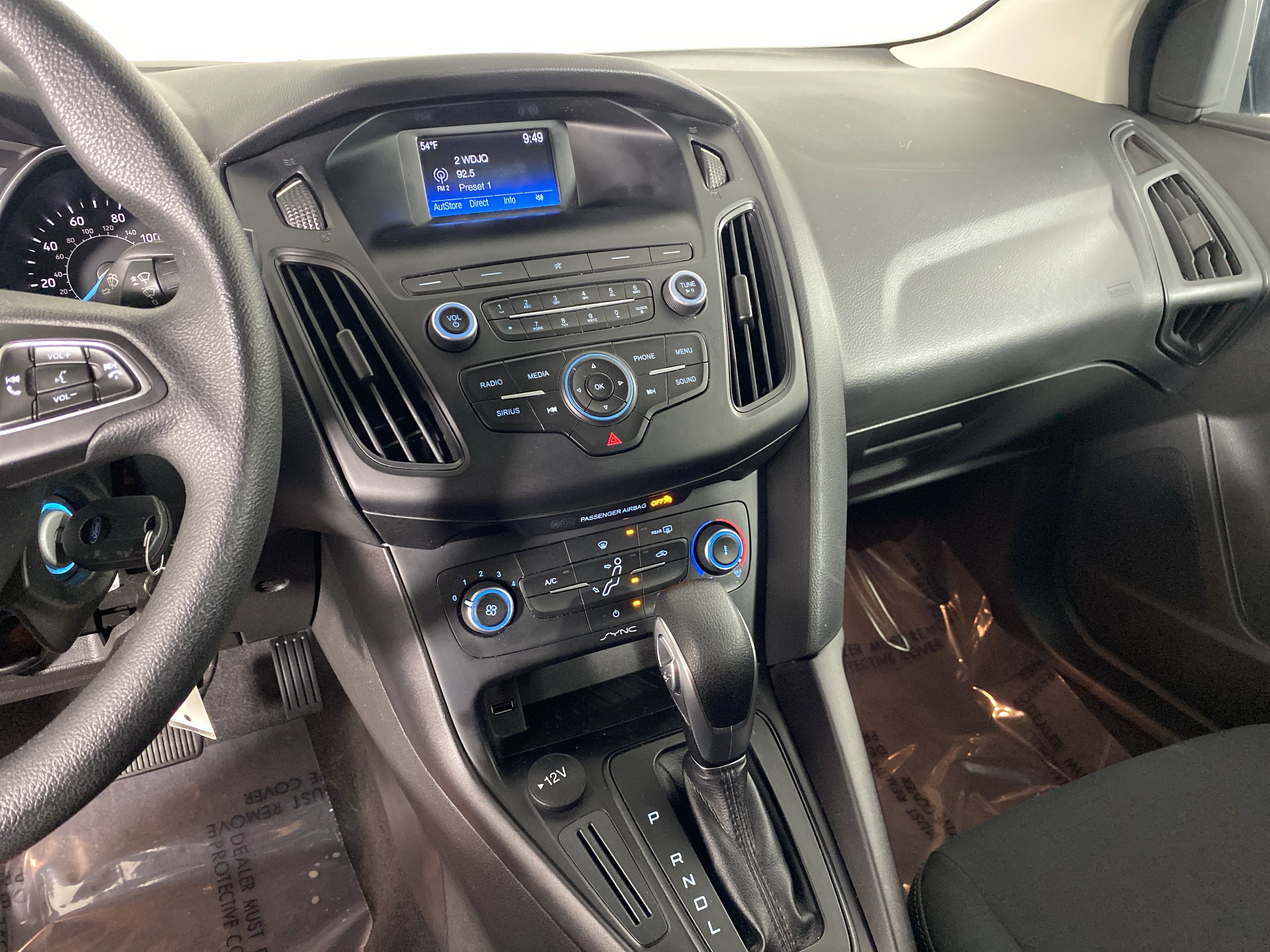 Used 2018 Ford Focus SE image 25