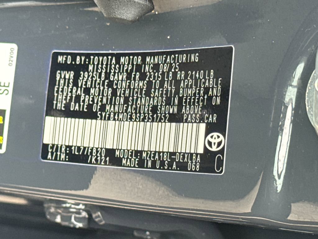 Used 2025 Toyota Corolla LE FWD image 46