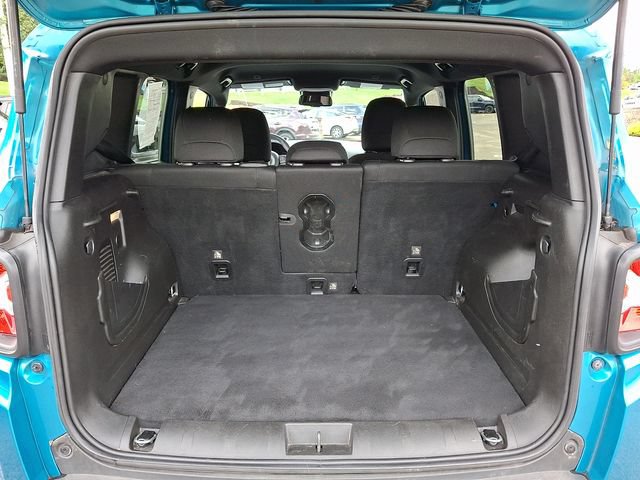 Used 2021 Jeep Renegade Latitude AWD/4WD image 27