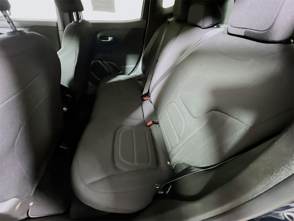 Used 2021 Jeep Renegade Latitude image 22