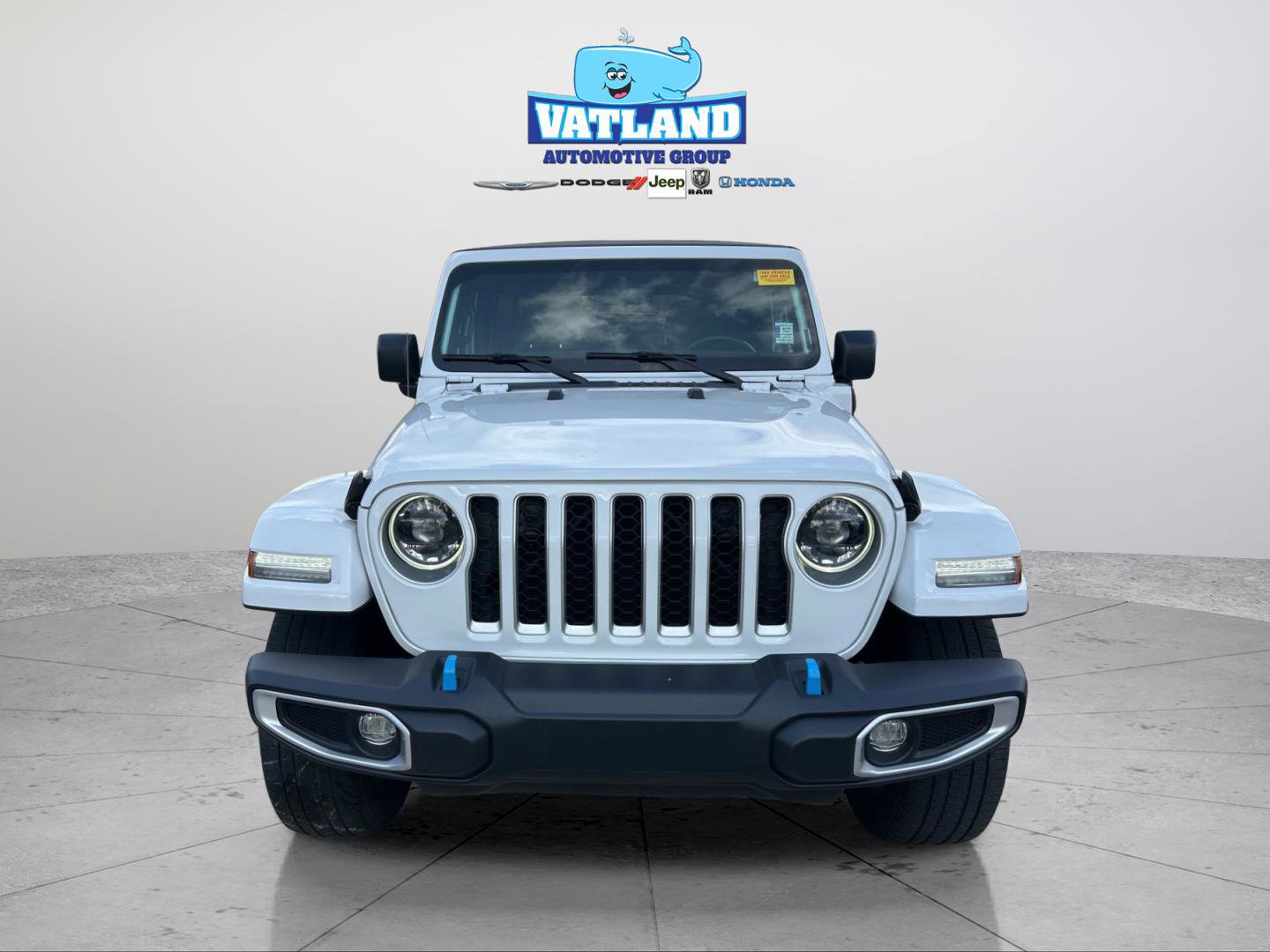 Used 2023 Jeep Wrangler Sahara 4xe w/ Cold Weather Group image 8