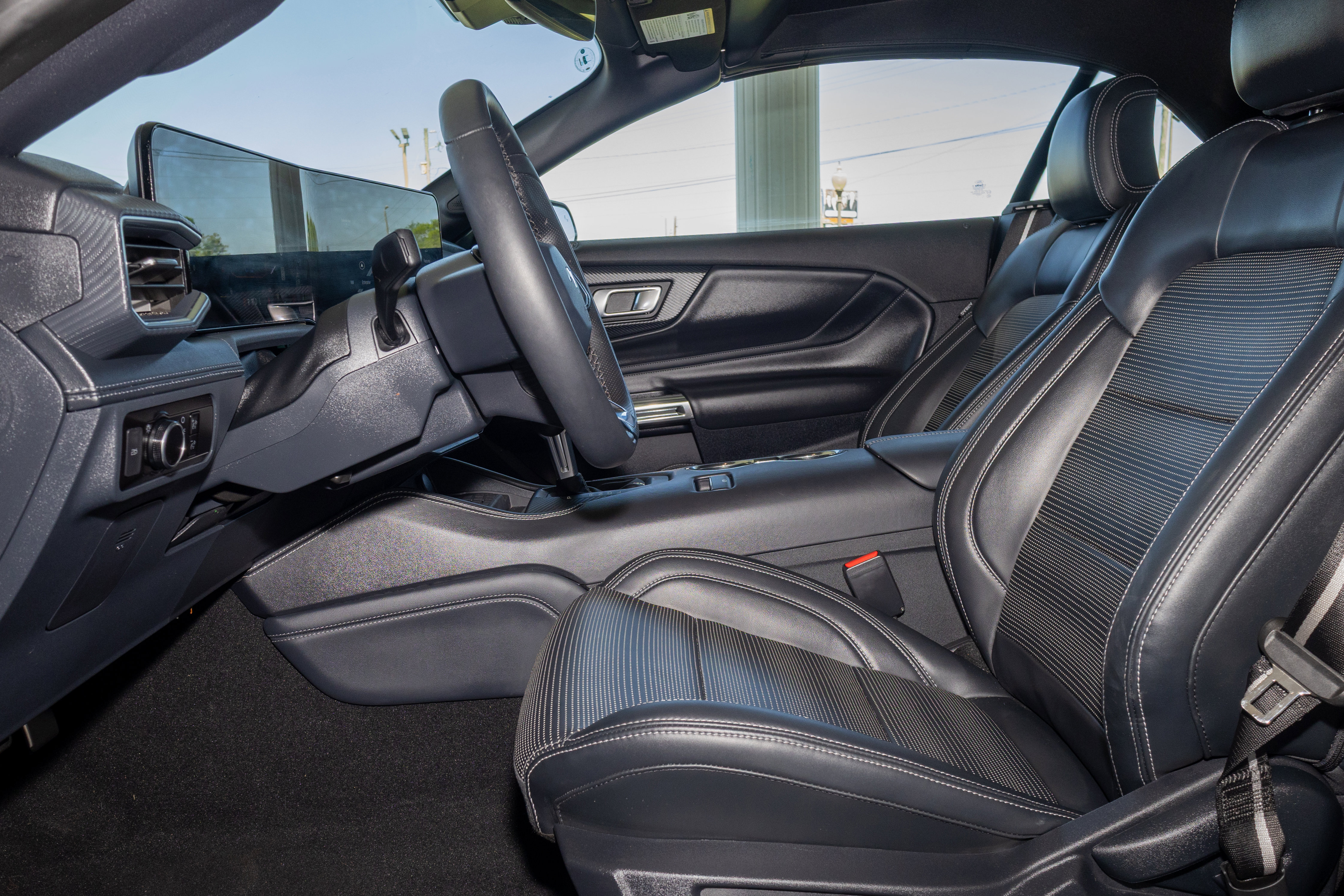 Used 2024 Ford Mustang Premium RWD image 17