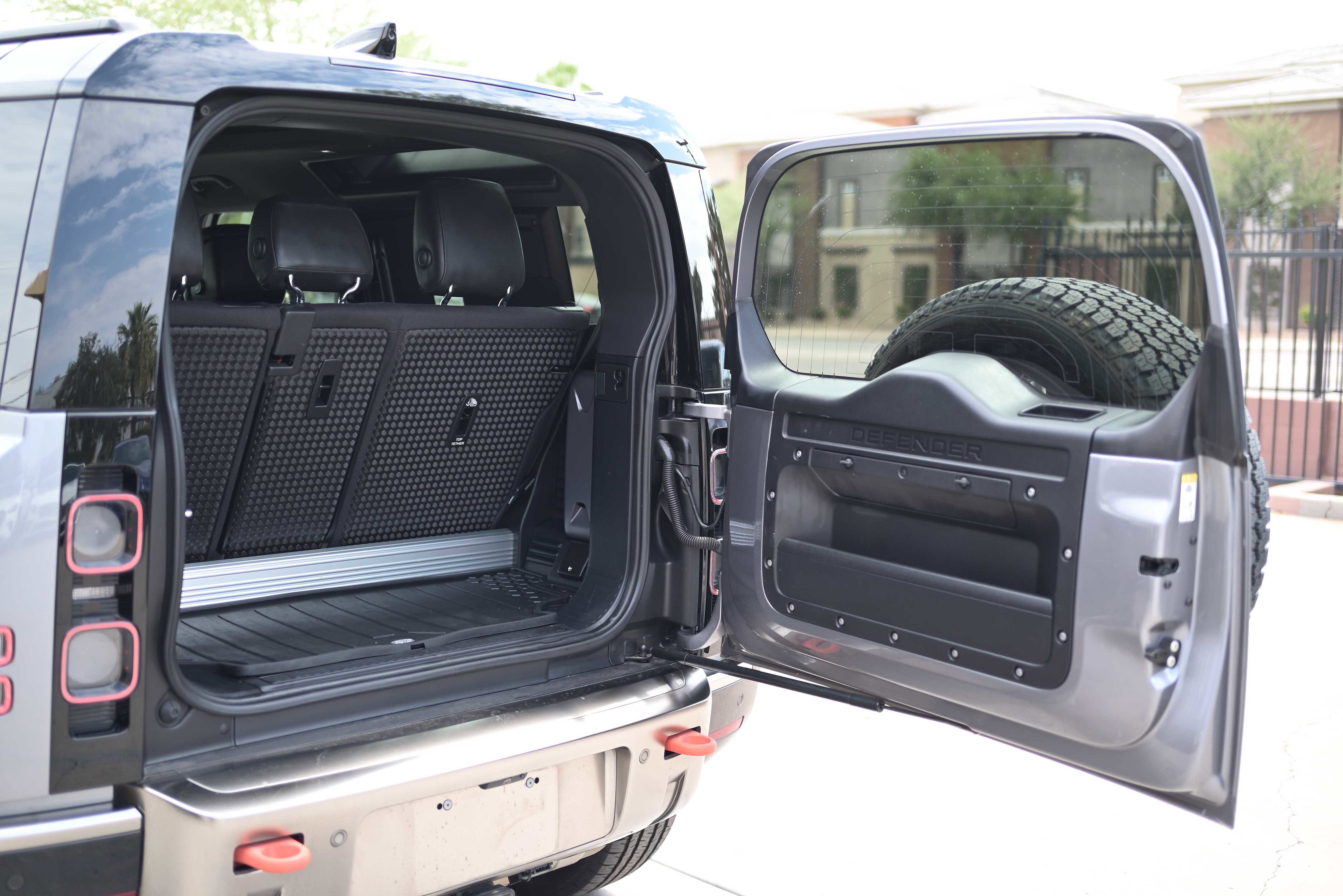 Used 2021 Land Rover Defender 90 X image 11