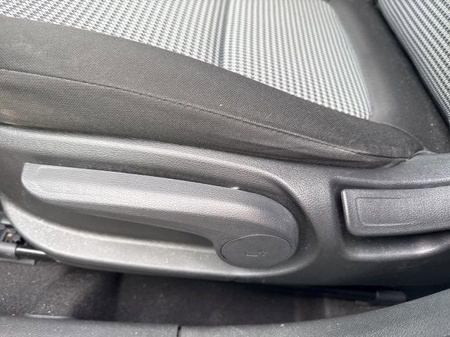 Used 2021 Hyundai Kona SE image 15